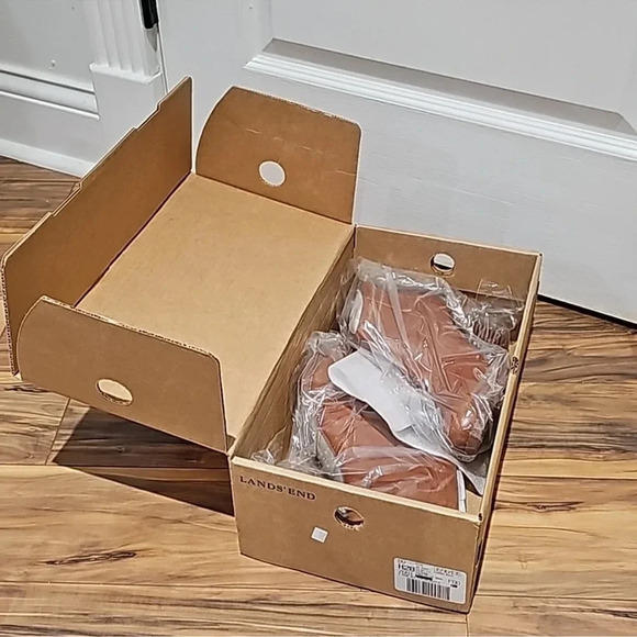 Land's End Rowe Back Zip High Heel Bootie Dark Pecan Brown size 7 US - Picture 4 of 7